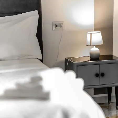 2 Santi - And Couette-café 4*