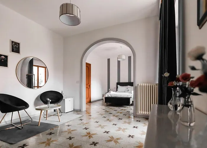 2 Santi - And Couette-café 4*