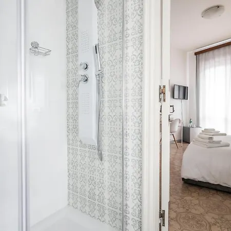 Bed & Breakfast 2 Santi - Suite&rooms 4*